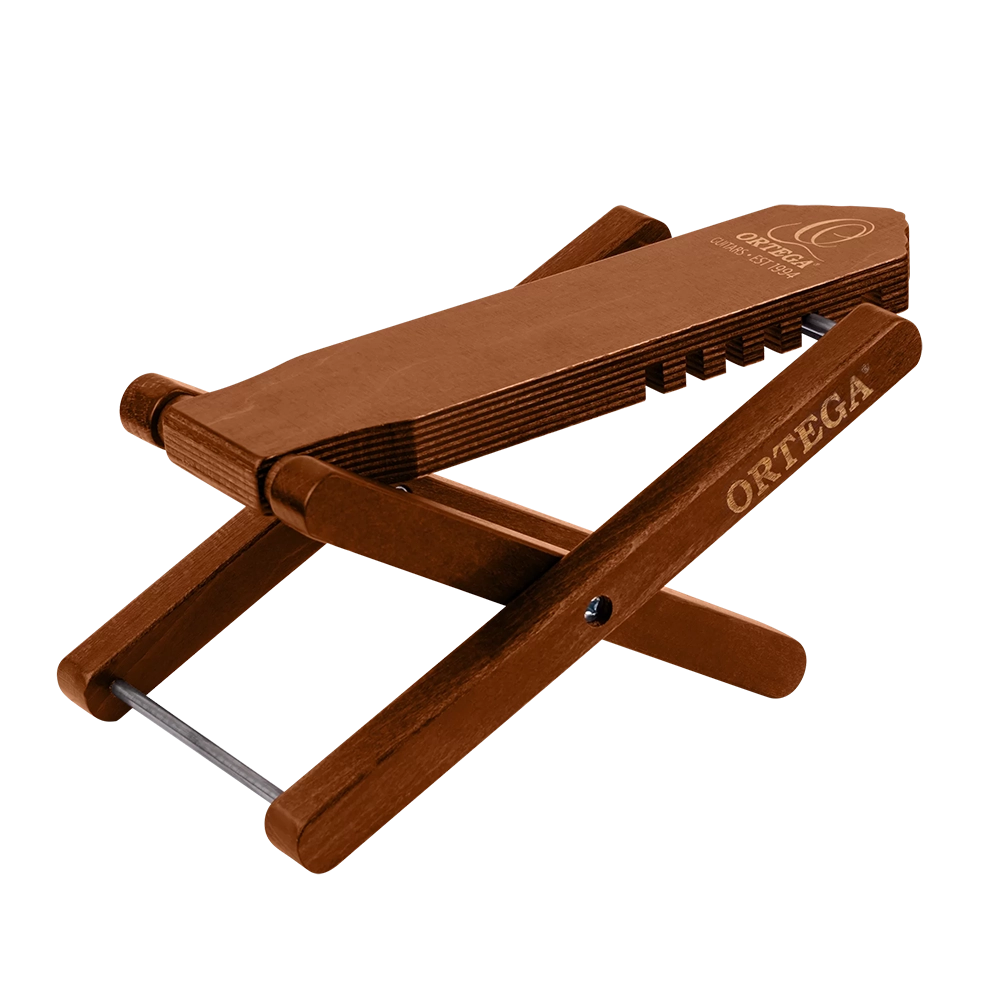 ダークブラウン