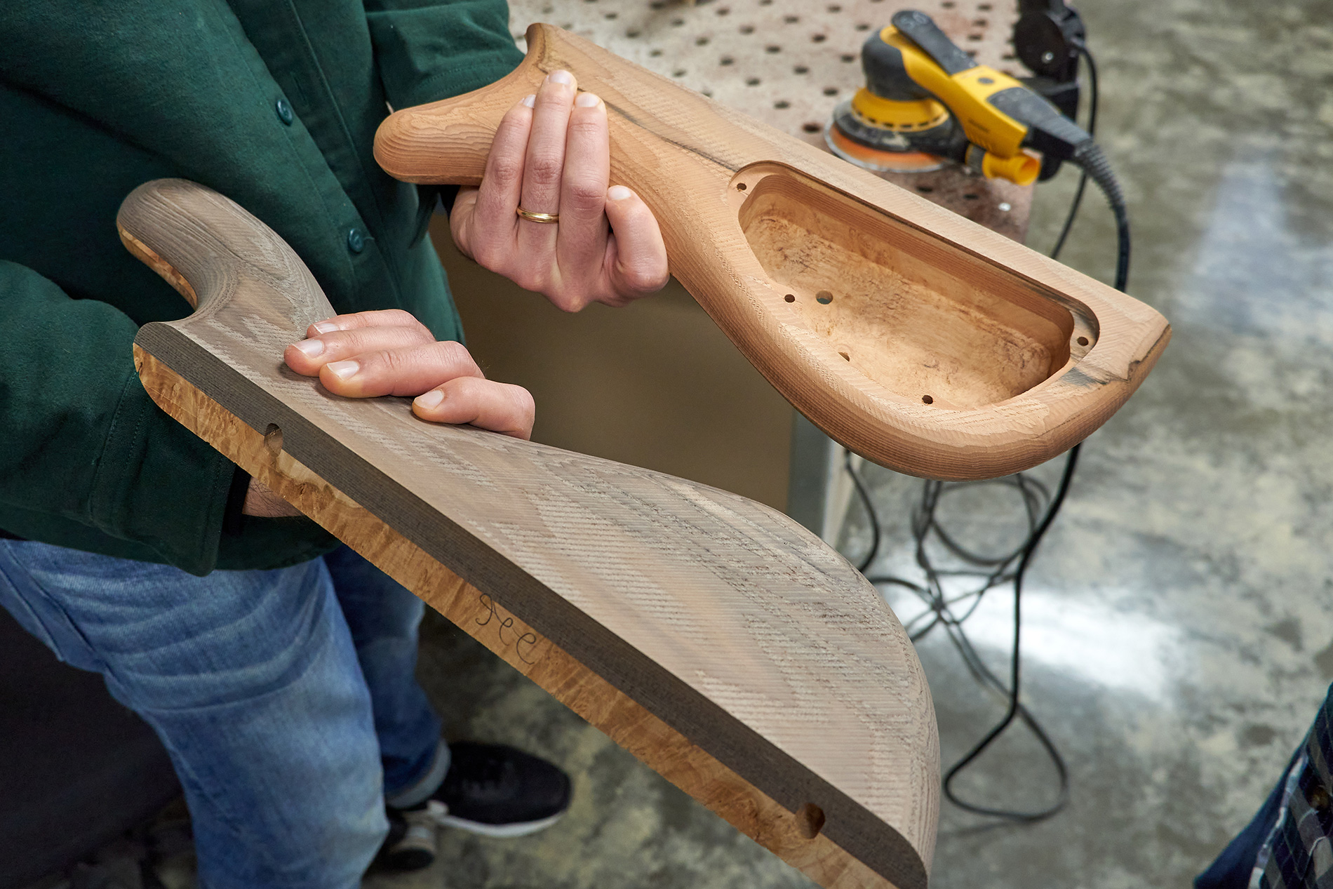 ウイングの裏側