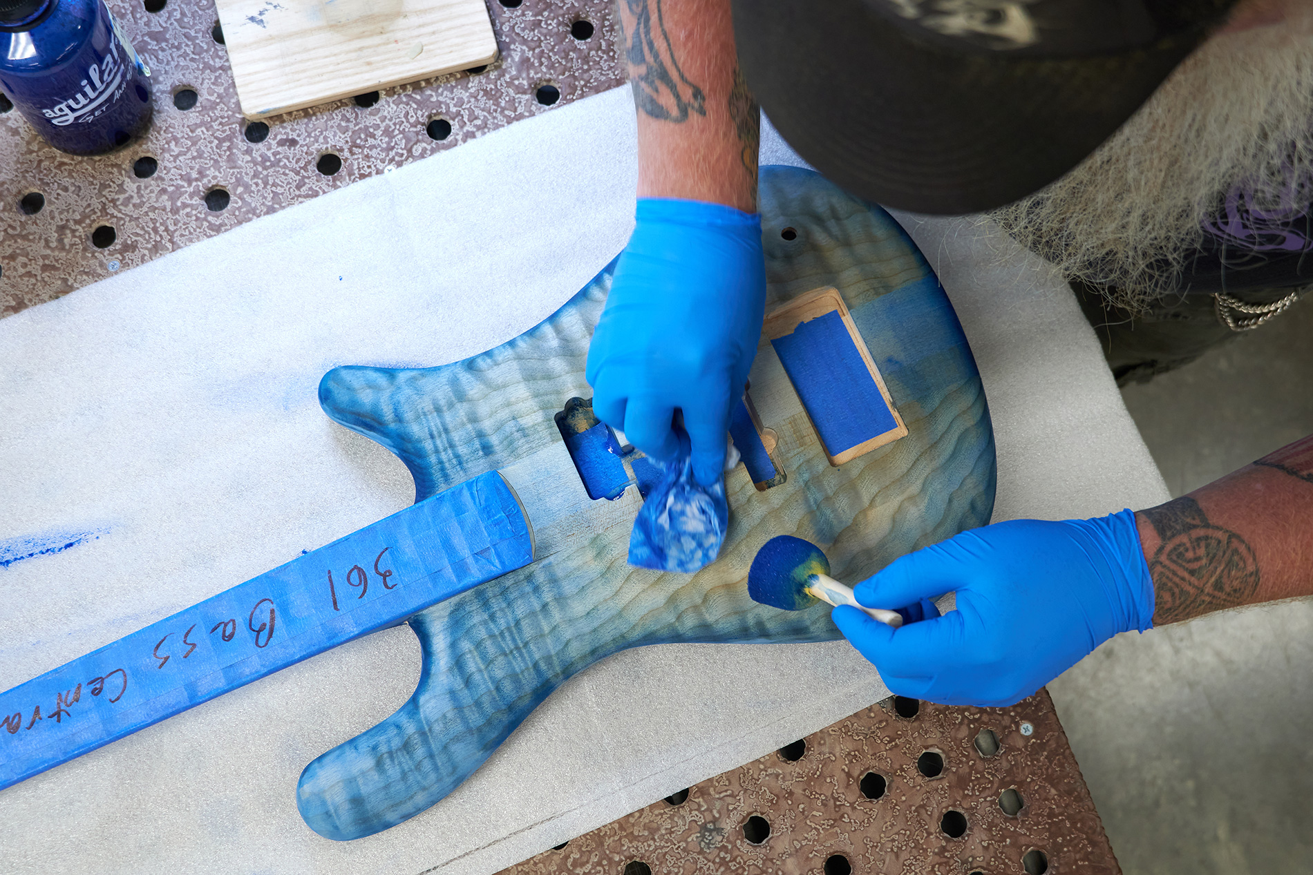 ステイン加工作業